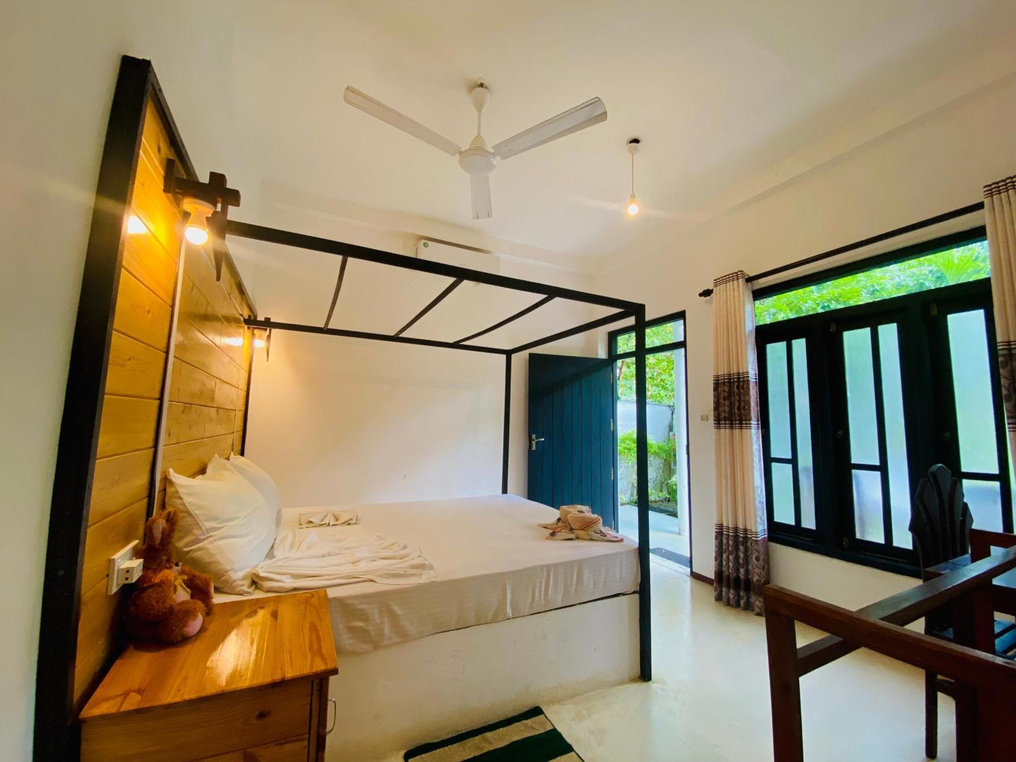 Rekawa Turtle Gate Hotel Tangalle Exterior photo
