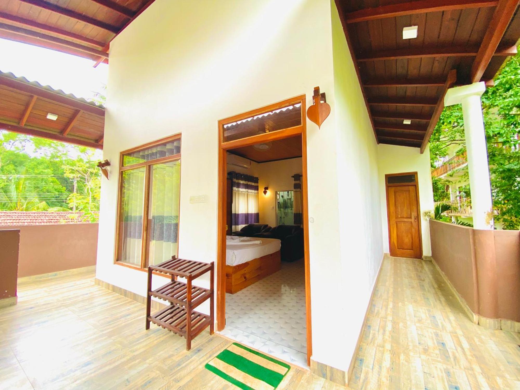 Rekawa Turtle Gate Hotel Tangalle Exterior photo