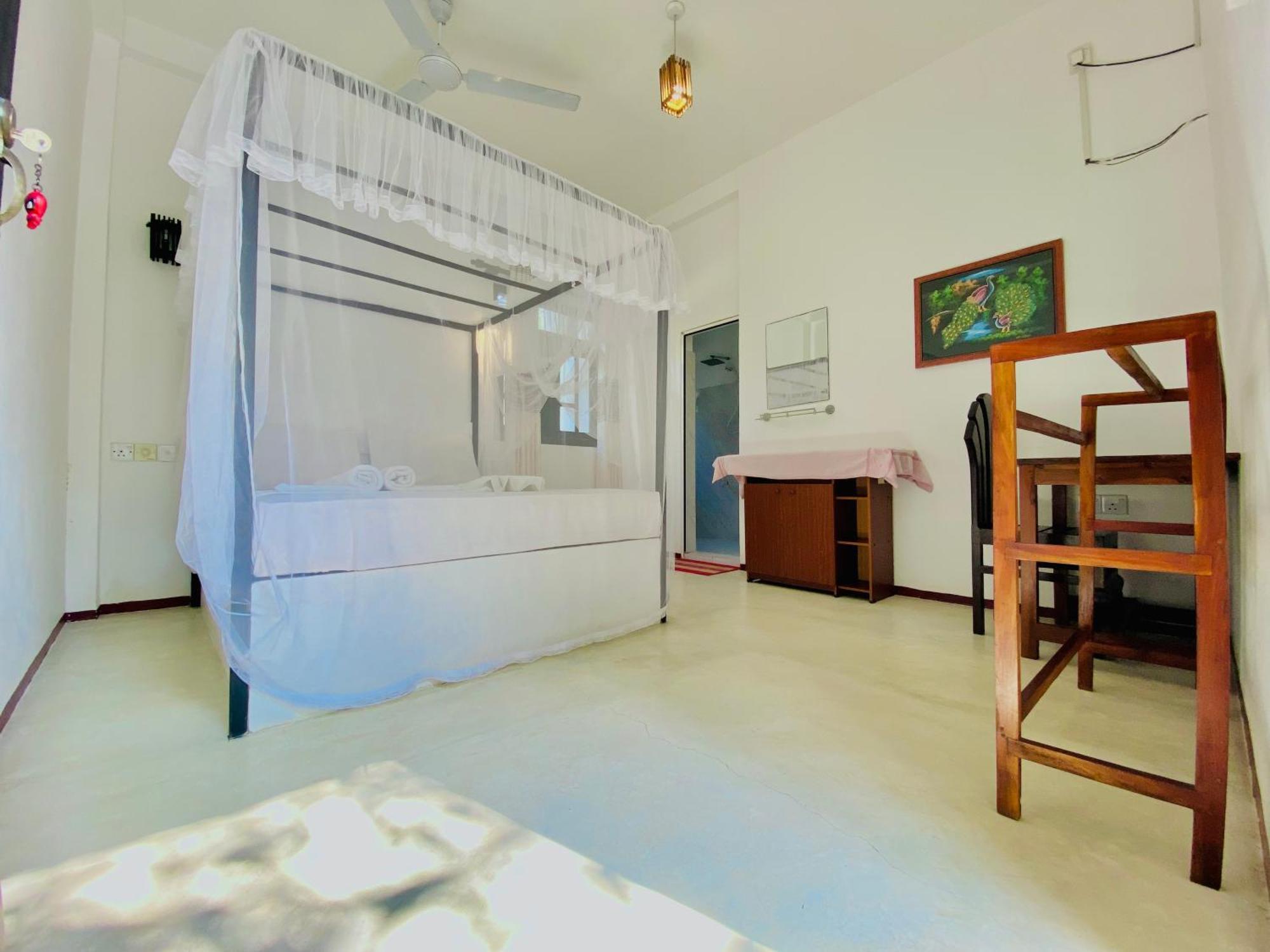 Rekawa Turtle Gate Hotel Tangalle Room photo