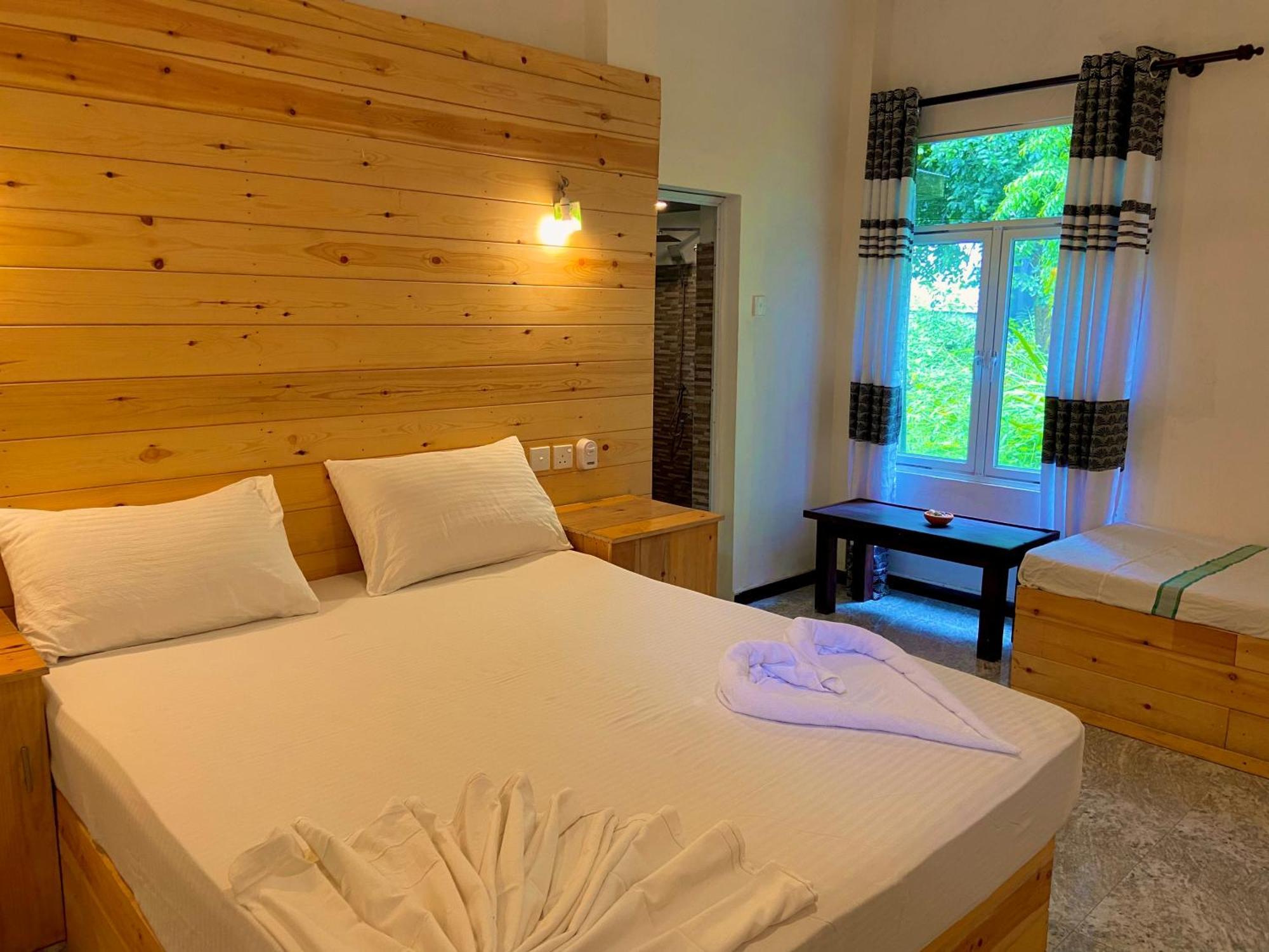 Rekawa Turtle Gate Hotel Tangalle Exterior photo