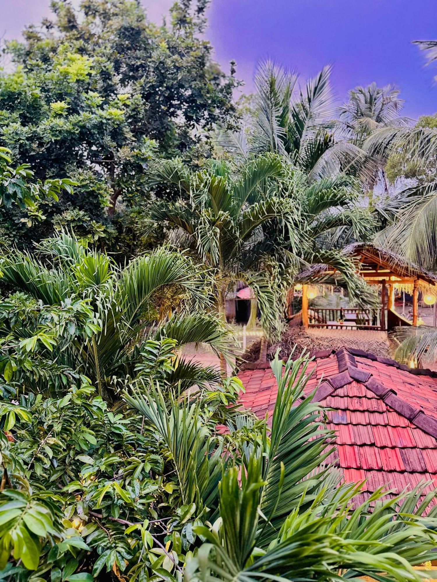 Rekawa Turtle Gate Hotel Tangalle Exterior photo